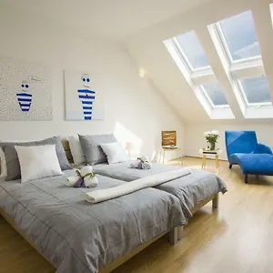 West Coast Luxury Apartment